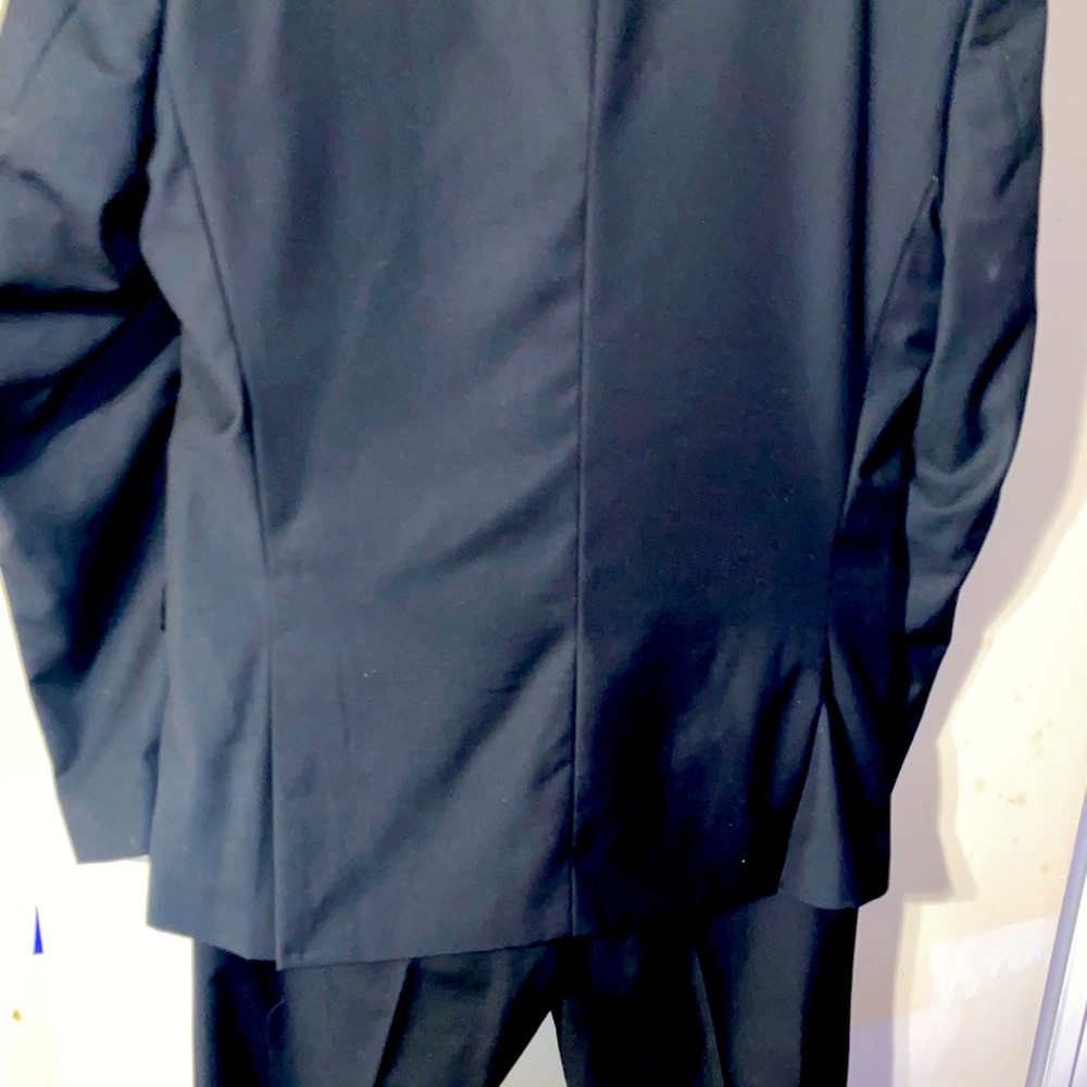 Vinci - Young Mens 2 Piece pants suit. Worn once.